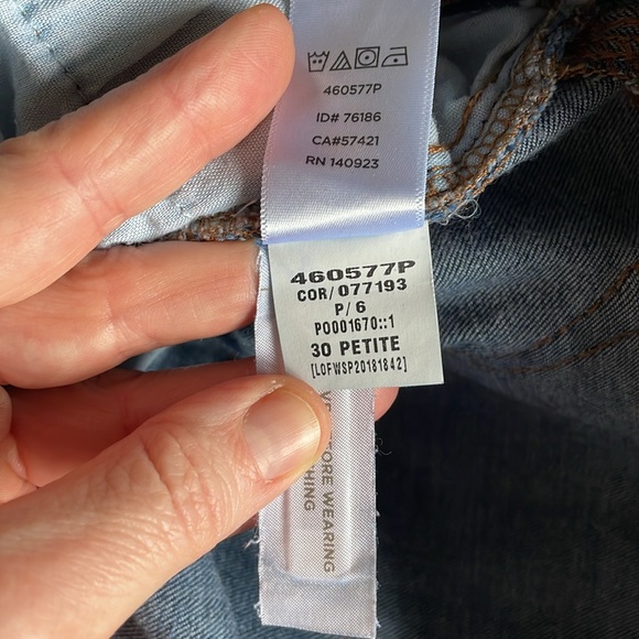 LOFT Modern Skinny Crop Jeans - Picture 8 of 8